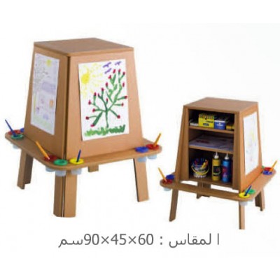 سبورة ثلاثة أوجه مع مساحة تخزين داخلية